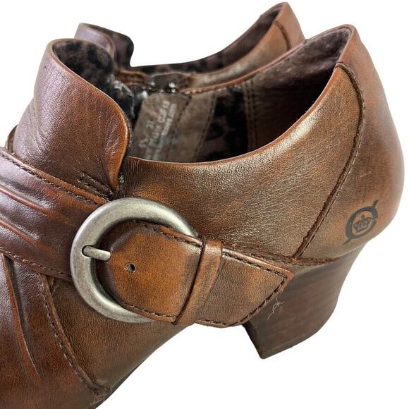 Born Nova Womens Brown Chunky Heel Comfort Shoes Booties Side Buckle Leather 6.5 - Picture 9 of 16